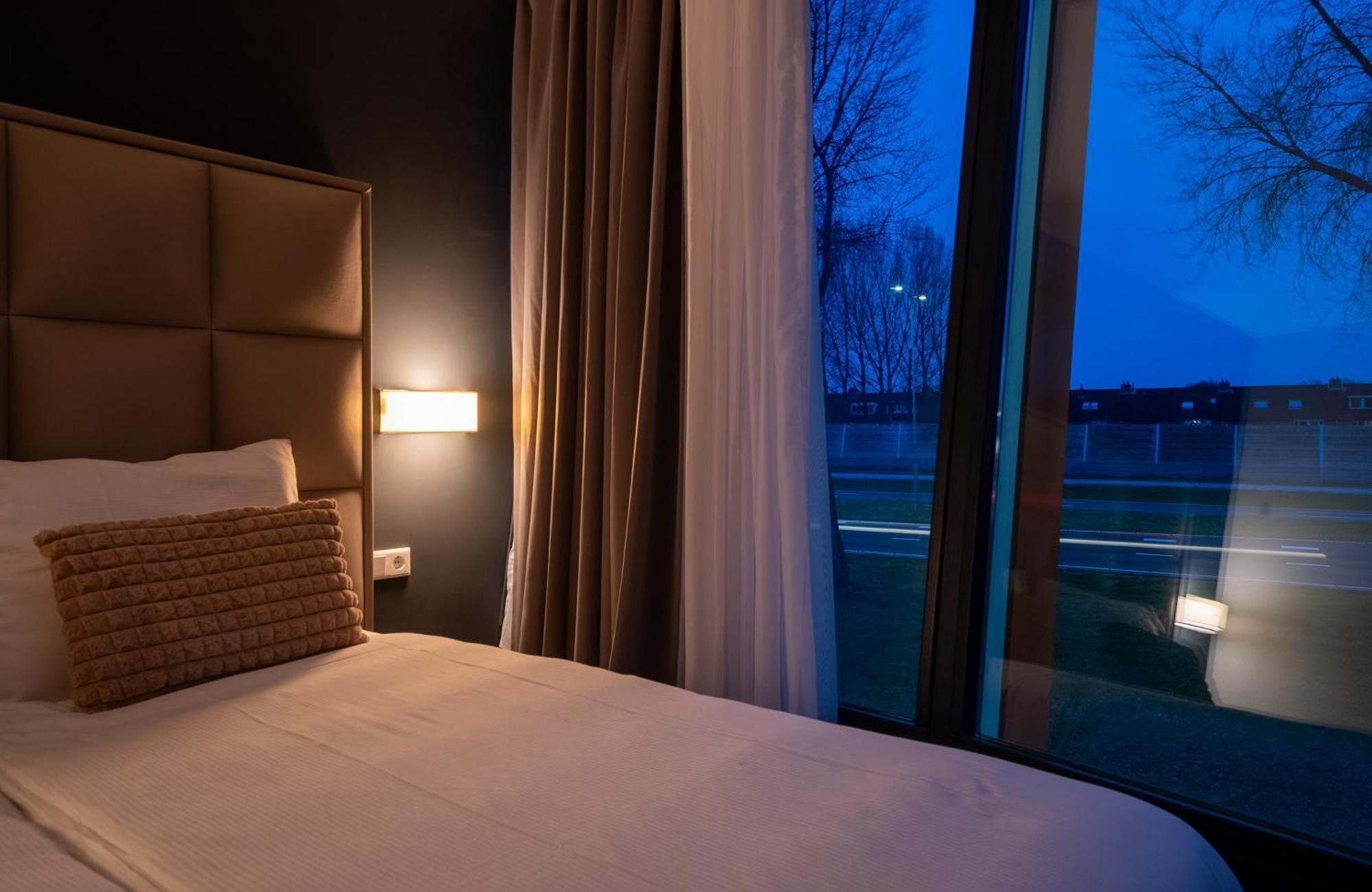 Ma Airport Hotel Хоофдорп Екстериор снимка